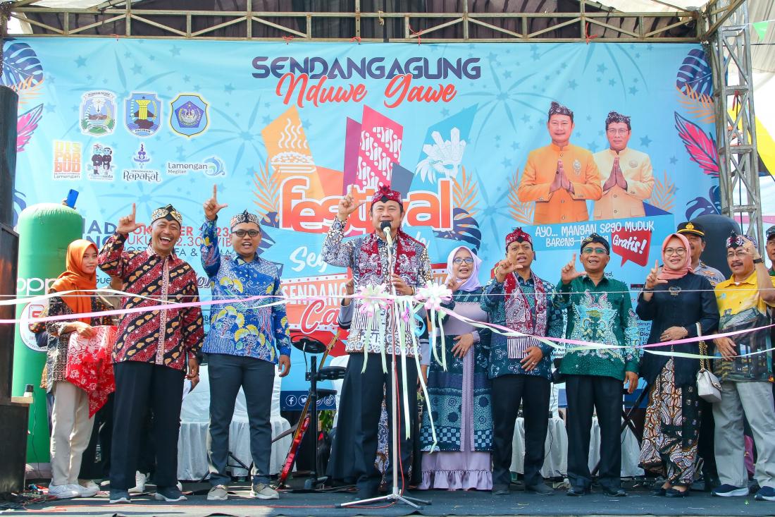 kemeriahan-festival-sego-muduk-dan-sendangagung-batik-carnival-tahun-2023
