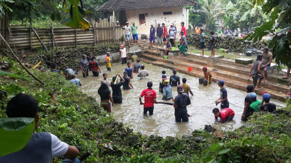 sedekah-bumi-menguras-sendang-temongko-semerek-sendangagung
