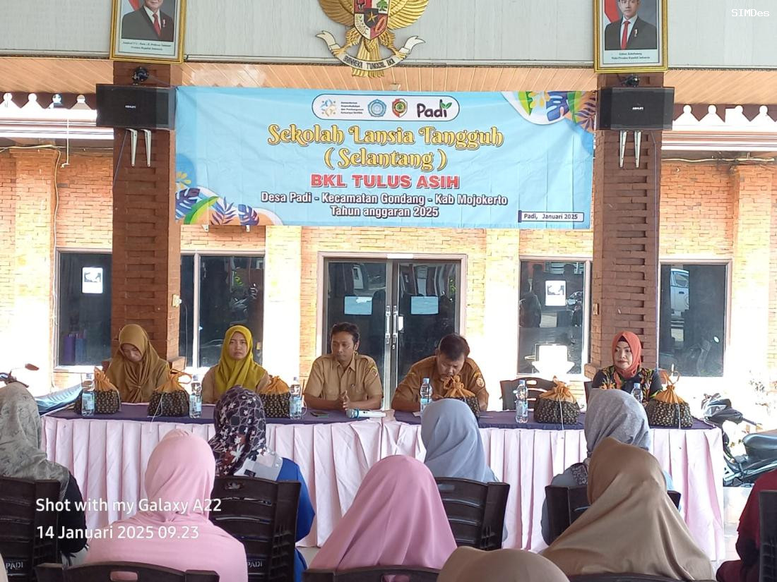 pembukaan-kelas-sekolah-lansia-tangguh-selantang-dan-sekolah-orang-tua-hebat-soth-angkatan-ii-di-desa-padi-kecamatan-gondang-kabupaten-mojokerto