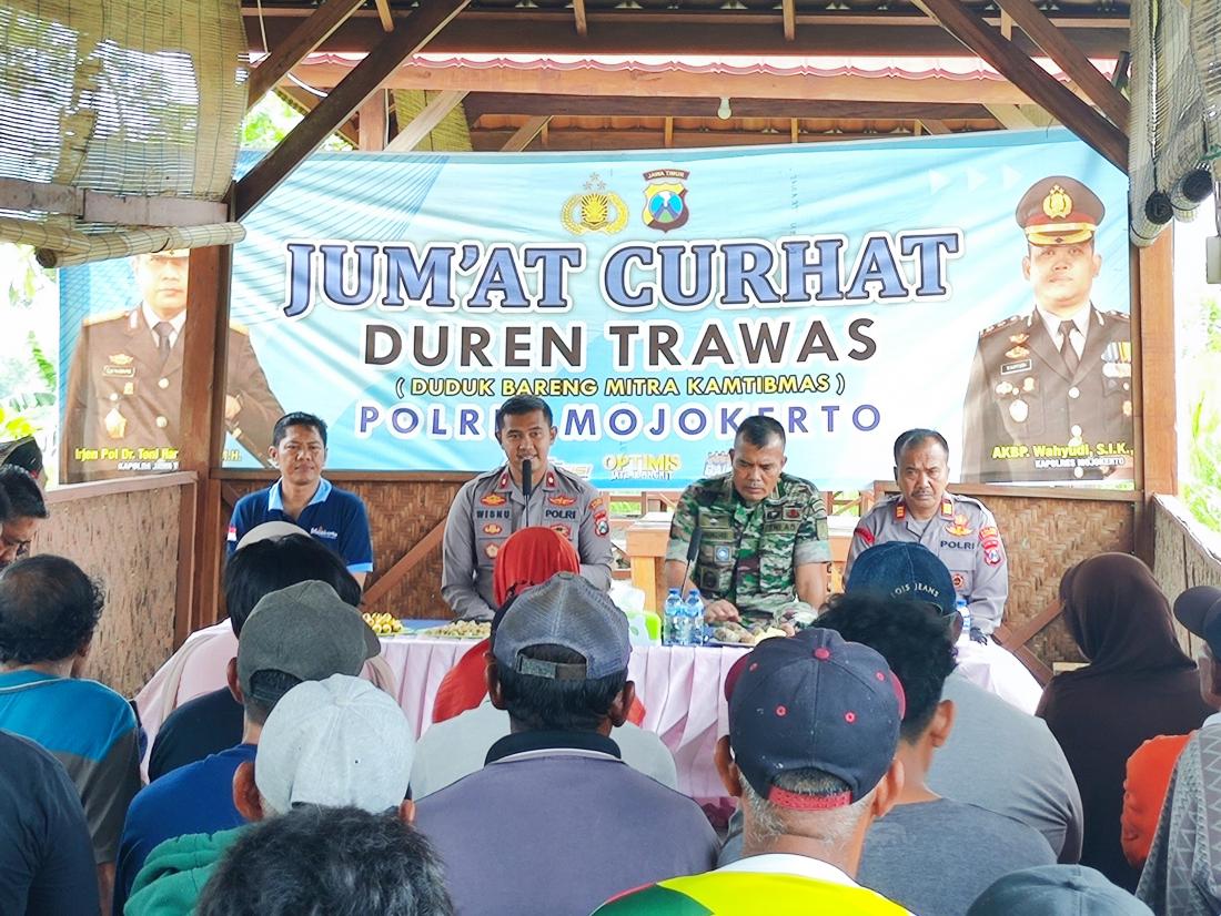 serap-aspirasi-masyarakat-melalui-kegiatan-jumat-curhat-oleh-polres-mojokerto
