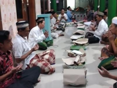 tradisi-lebaran-ketupat-desa-padi