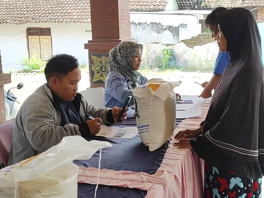 penyaluran-cadangan-beras-pemerintah-untuk-bantuan-pangan-2023