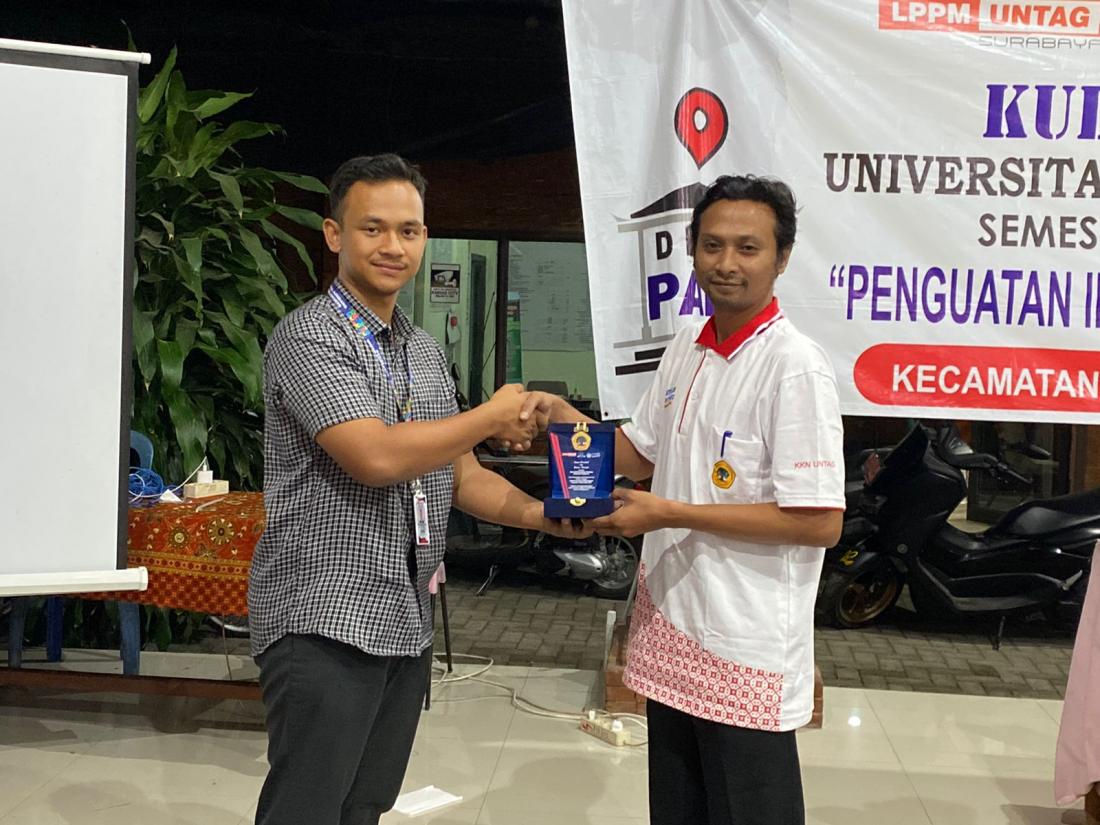 penutupan-kegiatan-kuliah-kerja-nyata-universitas-17-agustus-1945-surabaya