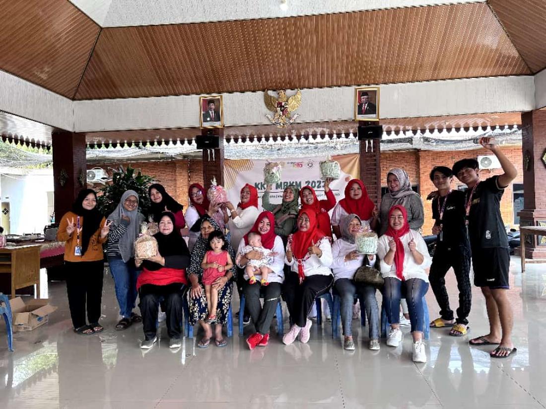 lomba-peringatan-hut-ri-oleh-posyandu-lansia-desa-padi
