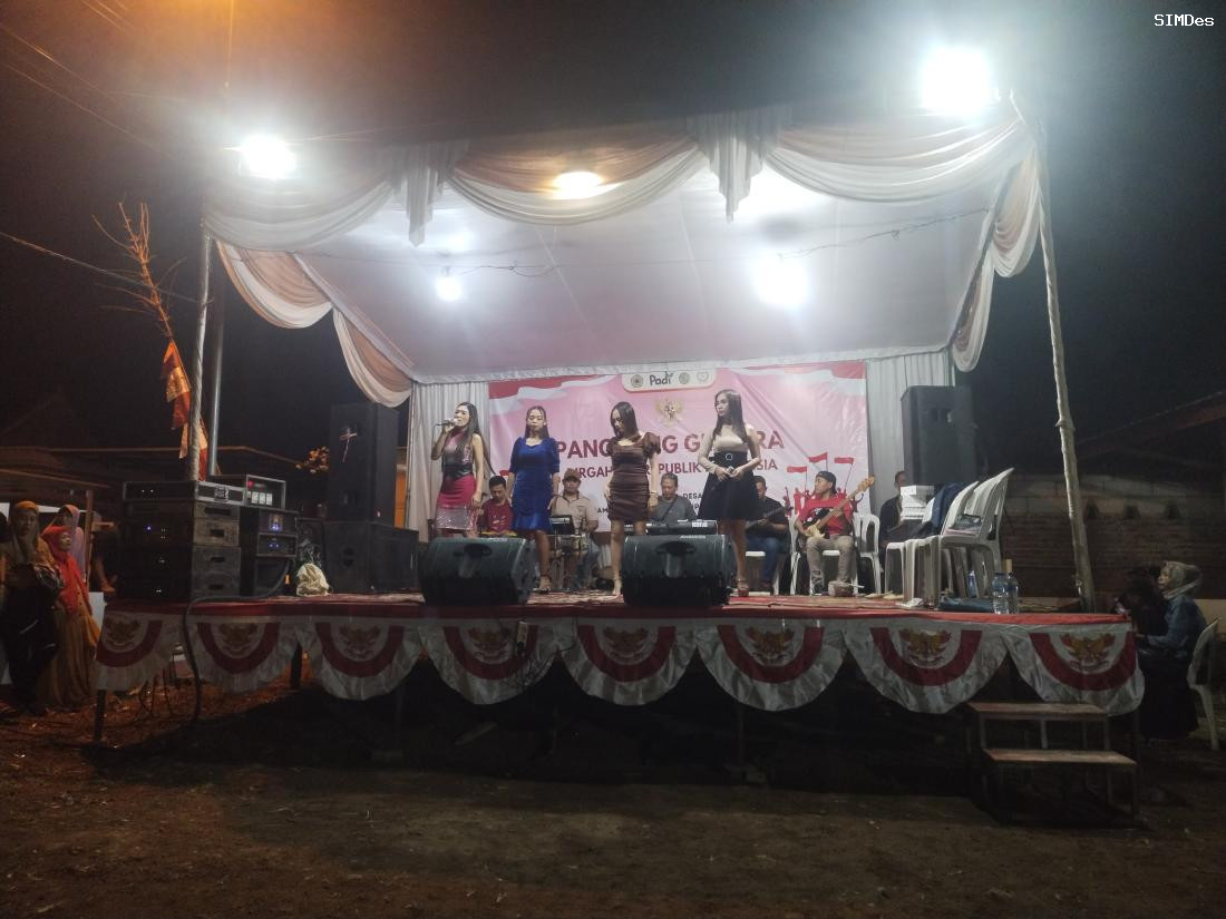 malam-puncak-peringatan-hut-ri-ke-79-di-dusun-tameng