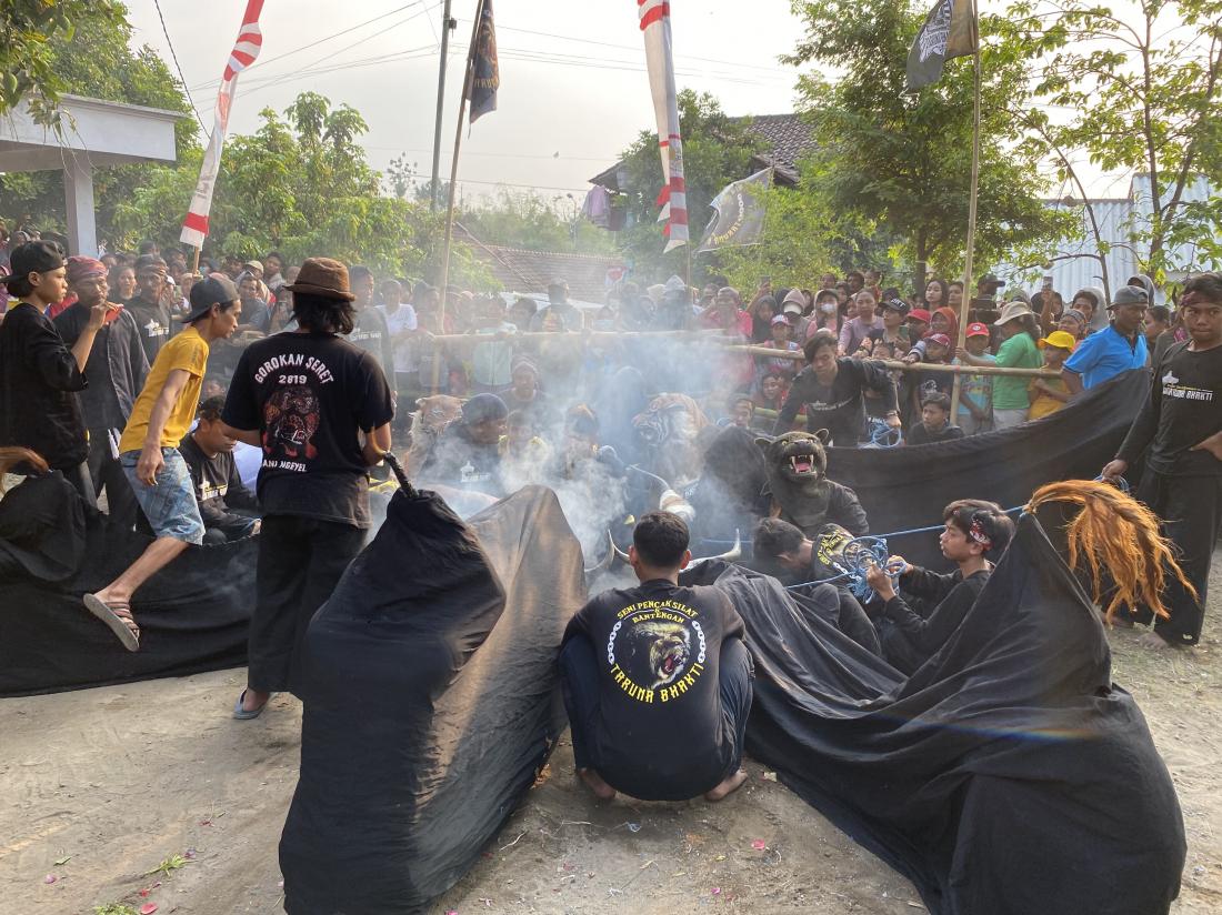 bantengan-taruna-bhakti-tradisi-kesenian-melestarikan-semangat-kemerdekaan