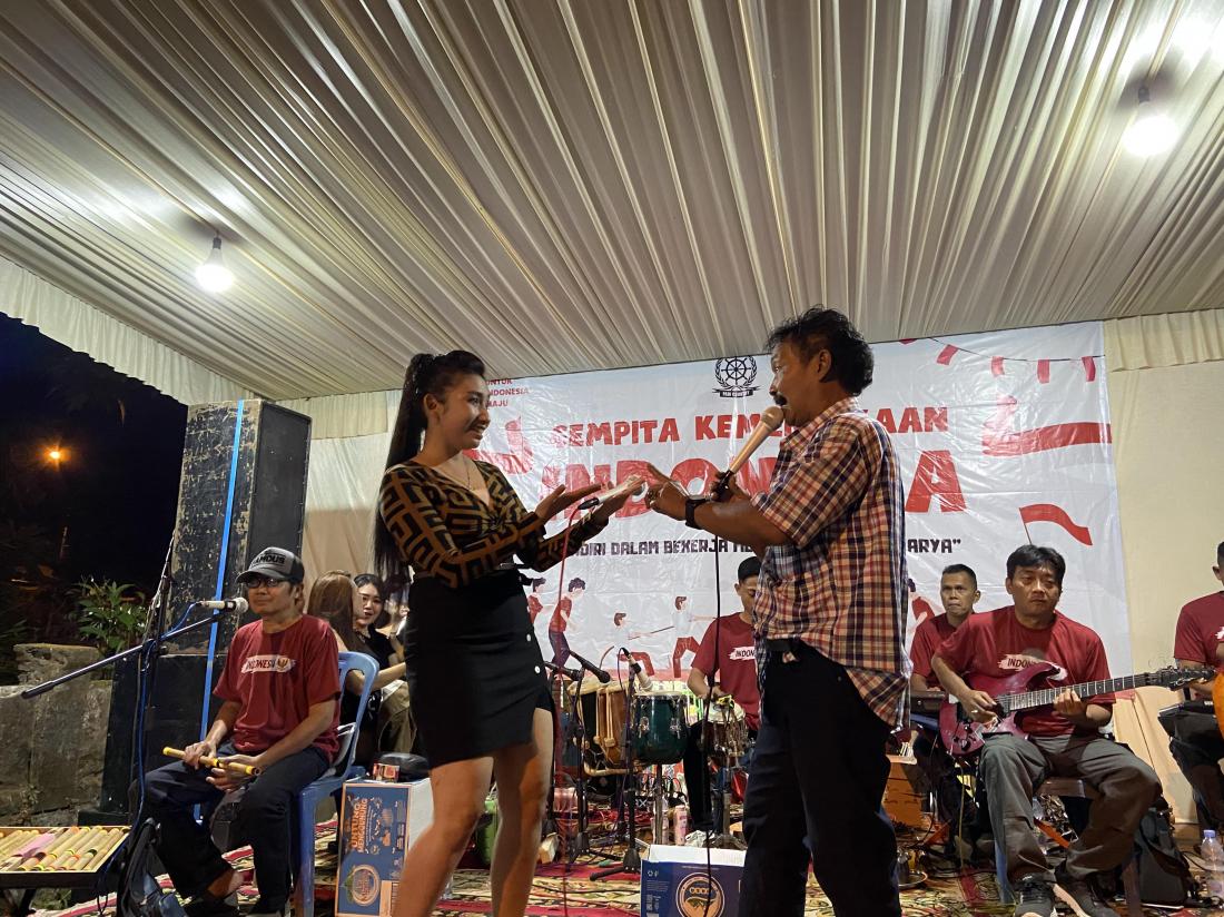panggung-gembira-oleh-warga-dusun-padi-peringatan-hut-ri-ke-78