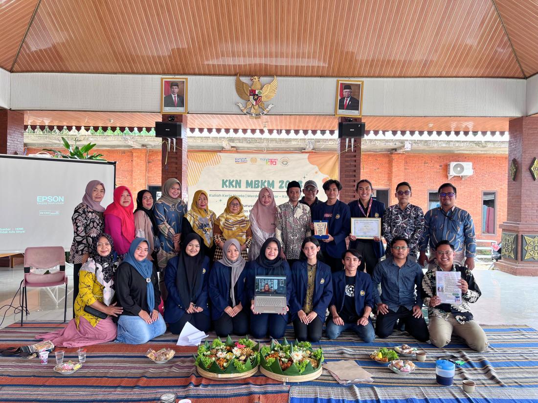 penutupan-kegiatan-kuliah-kerja-nyata-kkn-universitas-negeri-surabaya-di-desa-padi