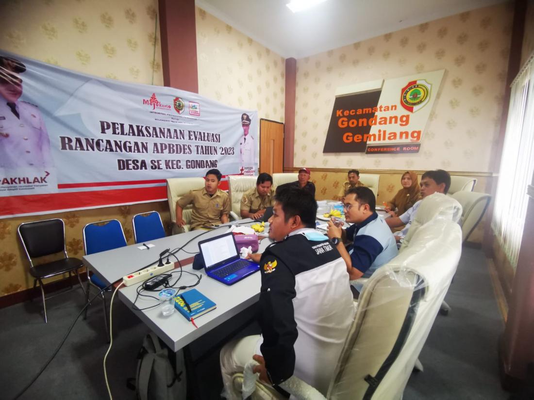 evaluasi-rapbdes-desa-padi-di-kantor-kecamatan-gondang
