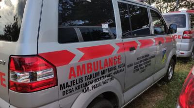 mudahkan-rujuk-warga-pemerintah-desa-kotaraya-selatan-miliki-ambulance