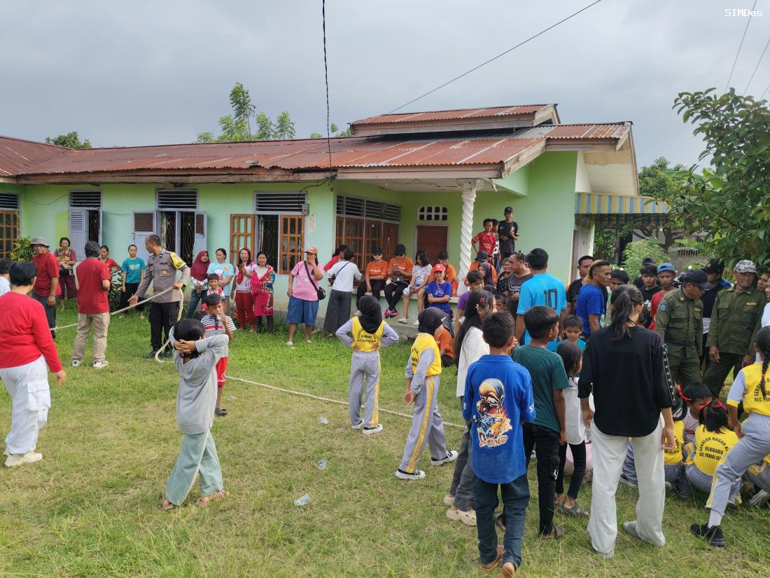 lomba-tarik-tambang